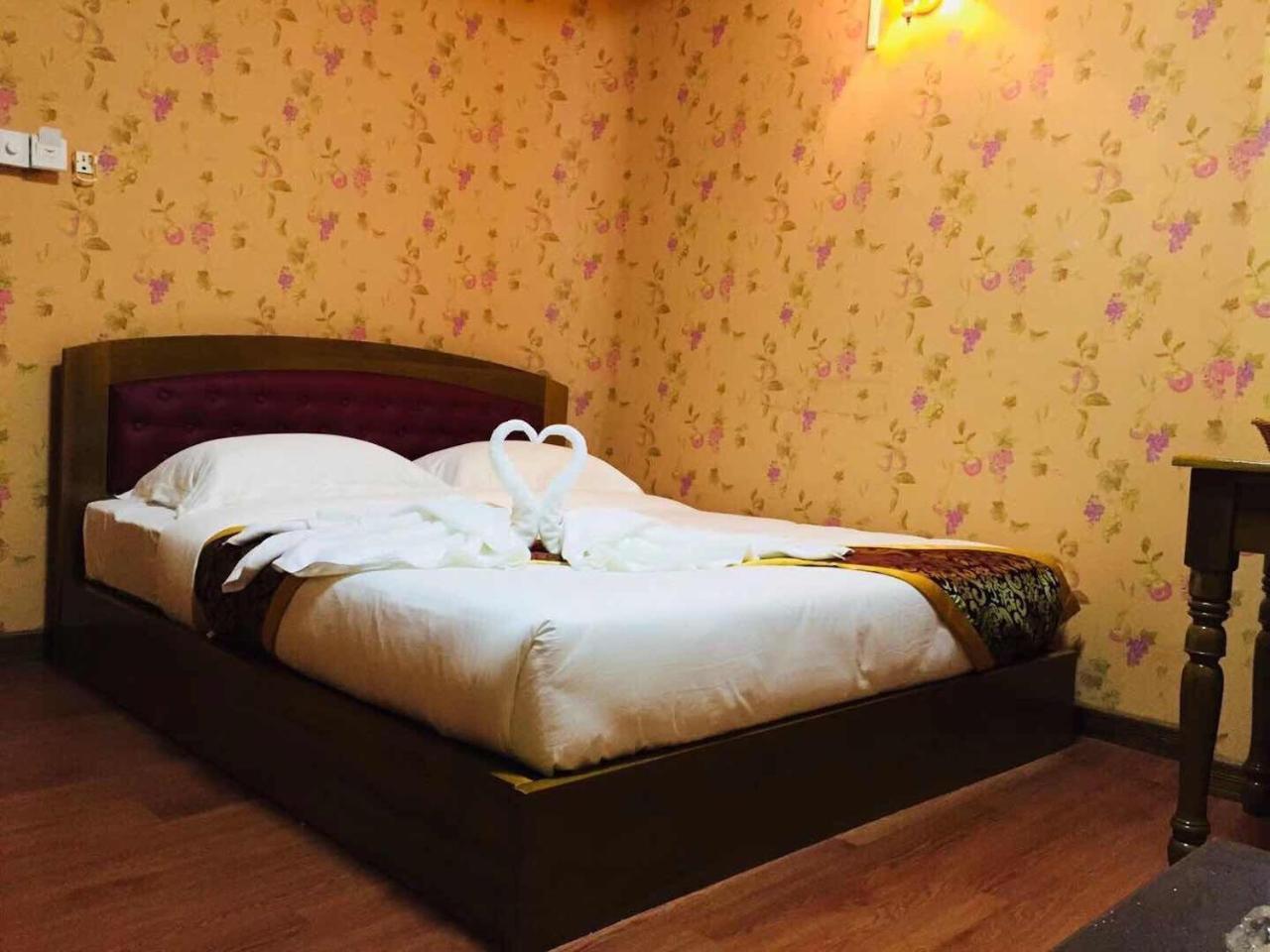C & Y Hotel Янгон Екстер'єр фото