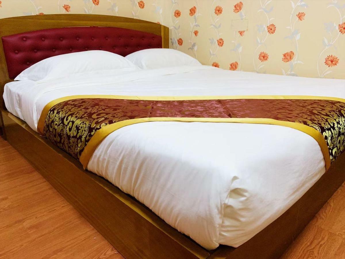 C & Y Hotel Янгон Екстер'єр фото